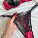 Kırmızı Saten ve Siyah Dantel Detaylı Balenli Sütyen Takımı