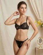 Siyah Dantelli ve Saten Detaylı Transparan Balenli Sütyen Takımı